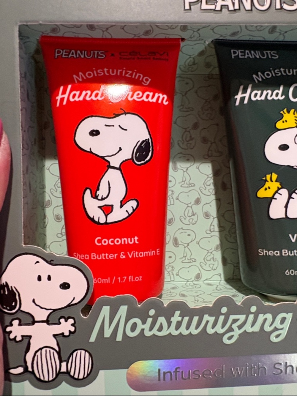 Peanuts x Célavi Moisturizing Hand Cream Trio - Red, Black, Pink - Picture 3 of 8